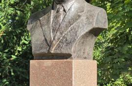 Dezvelire a bustului profesorului universitar Dumitru Șcerbatiuc